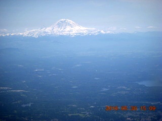 aerial - Mount Ranier (I think)