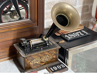 Alan Travis car collection - Edison phonograph