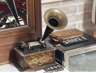 Alan Travis car collection - Edison phonograph